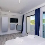 Four-bedroom In Mali *