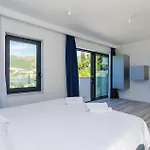 Four-bedroom In Mali بيت للعطل *