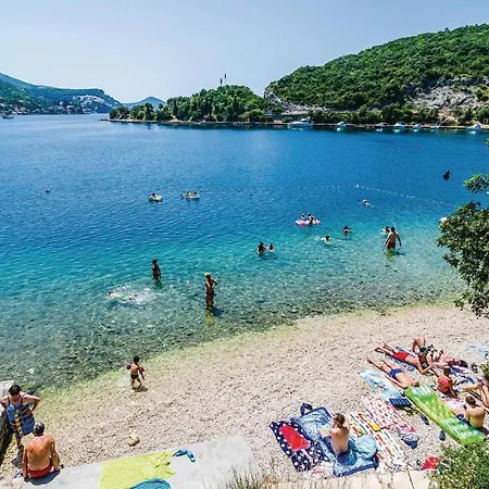Vakantiehuis Four-bedroom In Mali Zaton (Dubrovnik-Neretva)