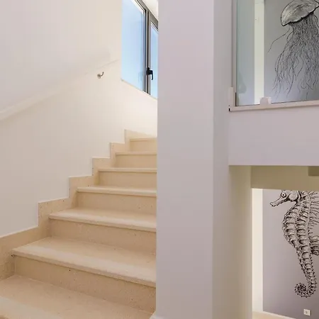 Four-bedroom In Mali Nyaraló Zaton