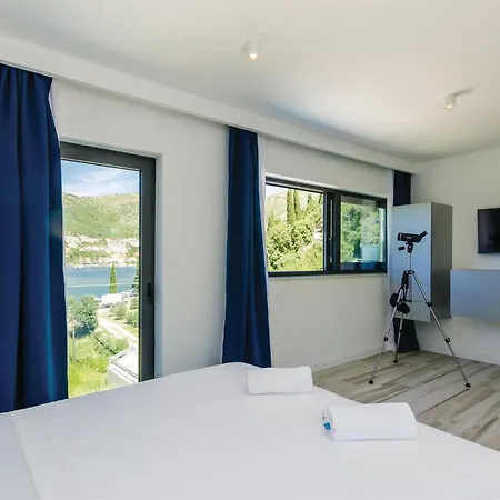 別荘 Four-bedroom In Mali