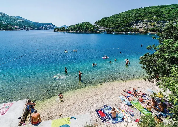 Vakantiehuis Four-bedroom In Mali Zaton (Dubrovnik-Neretva)