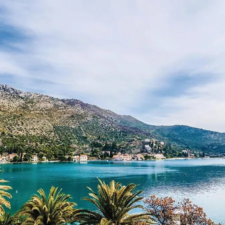 Four-bedroom In Mali Holiday home Zaton (Dubrovnik-Neretva)