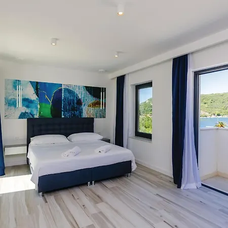 Four-bedroom In Mali Holiday home Zaton (Dubrovnik-Neretva)