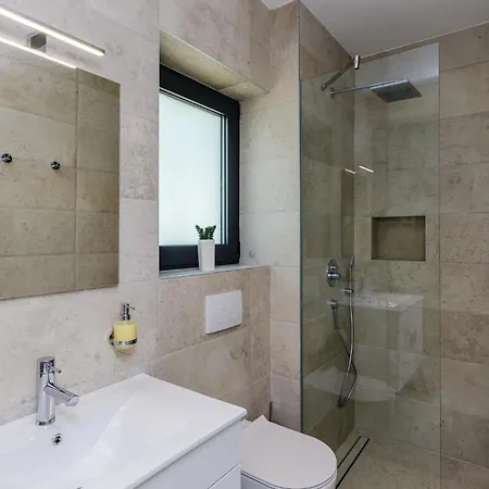 Holiday home Four-bedroom In Mali *