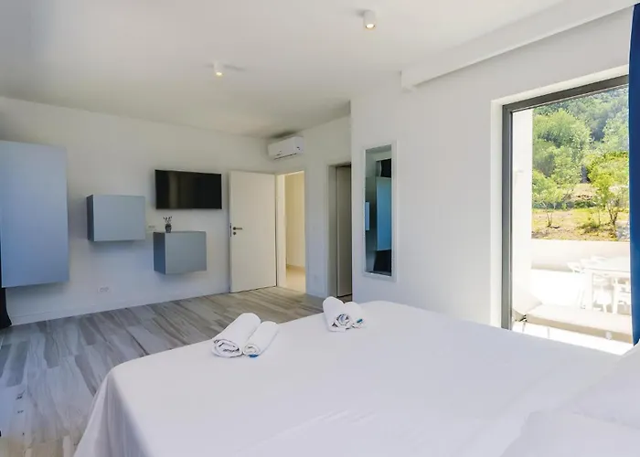 Four-bedroom In Mali * Zaton (Dubrovnik-Neretva)