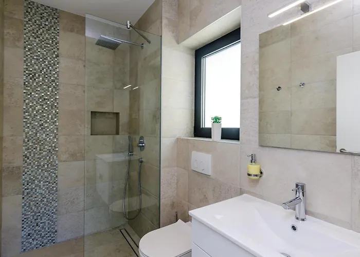 Four-bedroom In Mali Holiday home Zaton (Dubrovnik-Neretva)